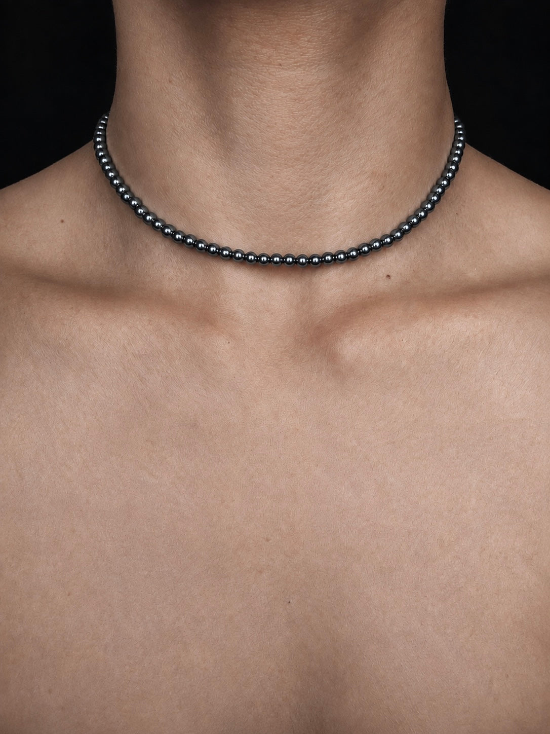 Dark Grey Pearl Choker — Cool, Minimal & Easy to Layer