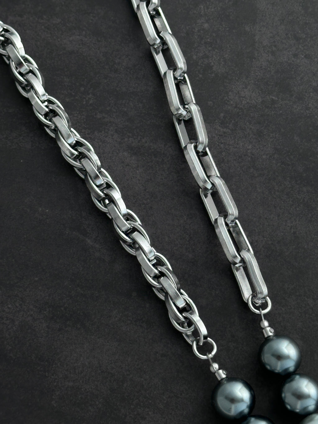 Heart Lock Pearl Choker | Dark Grey Pearl Punk Soft-Industrial Necklace