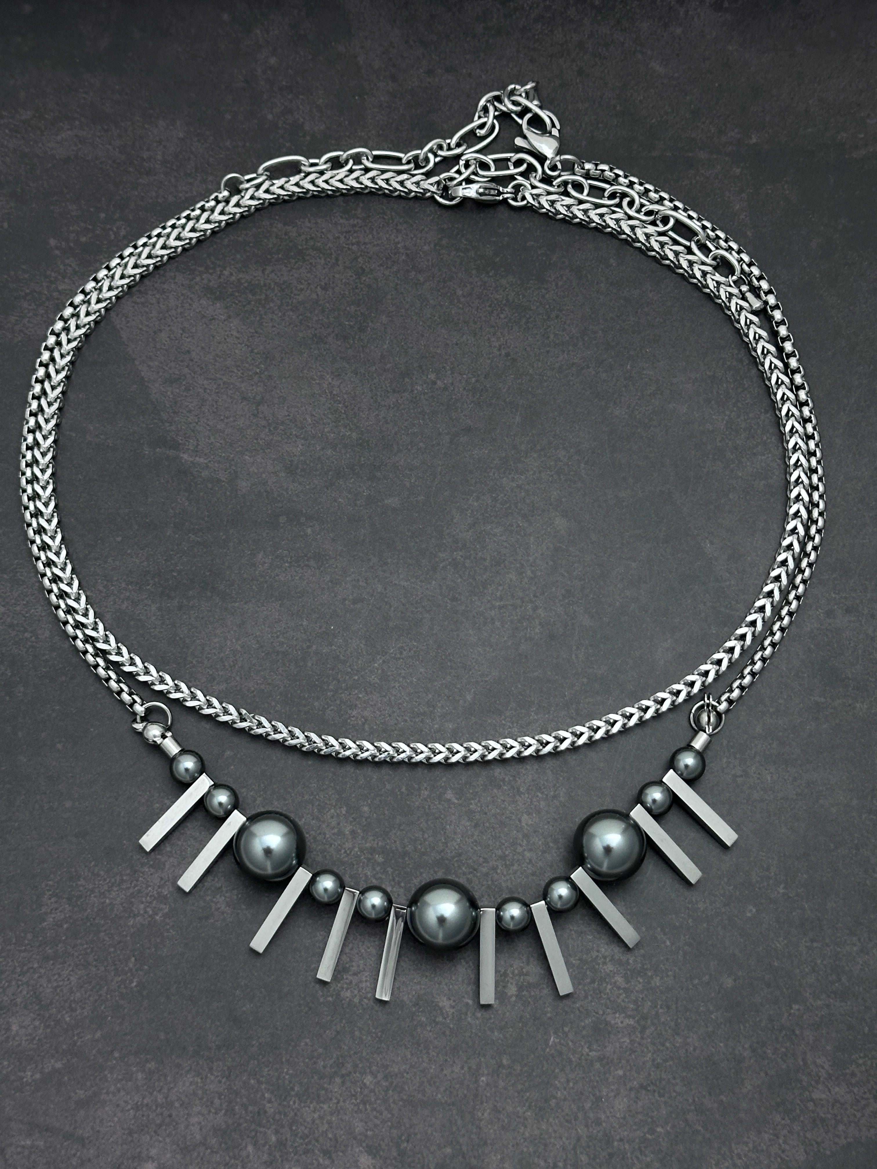 Dark Grey Pearl Double-Layer Necklace | Silver Industrial Chain Necklace with Elegant Strength