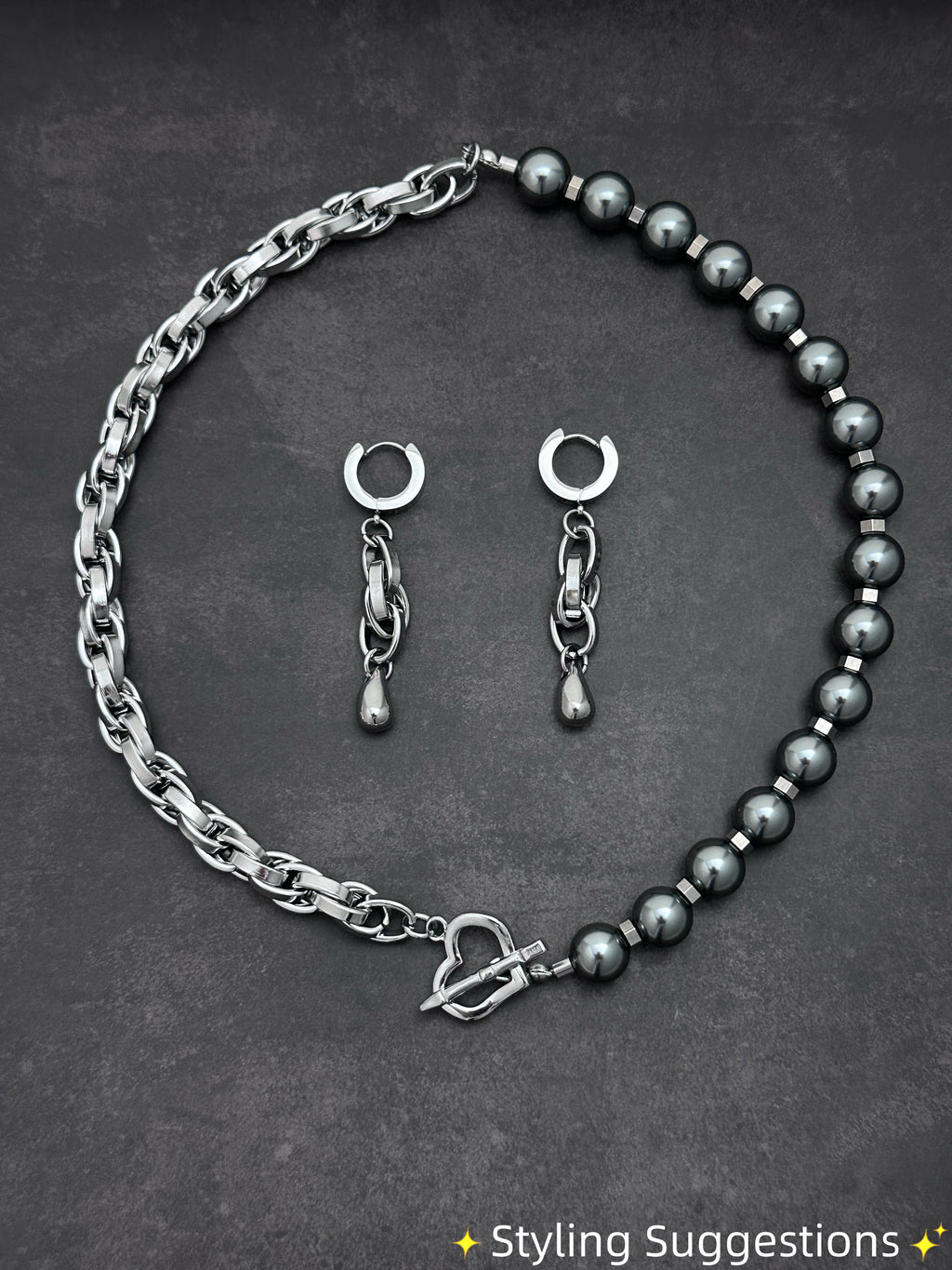 Heart Clasp | Dark Grey Pearl Elegant Statement Necklace