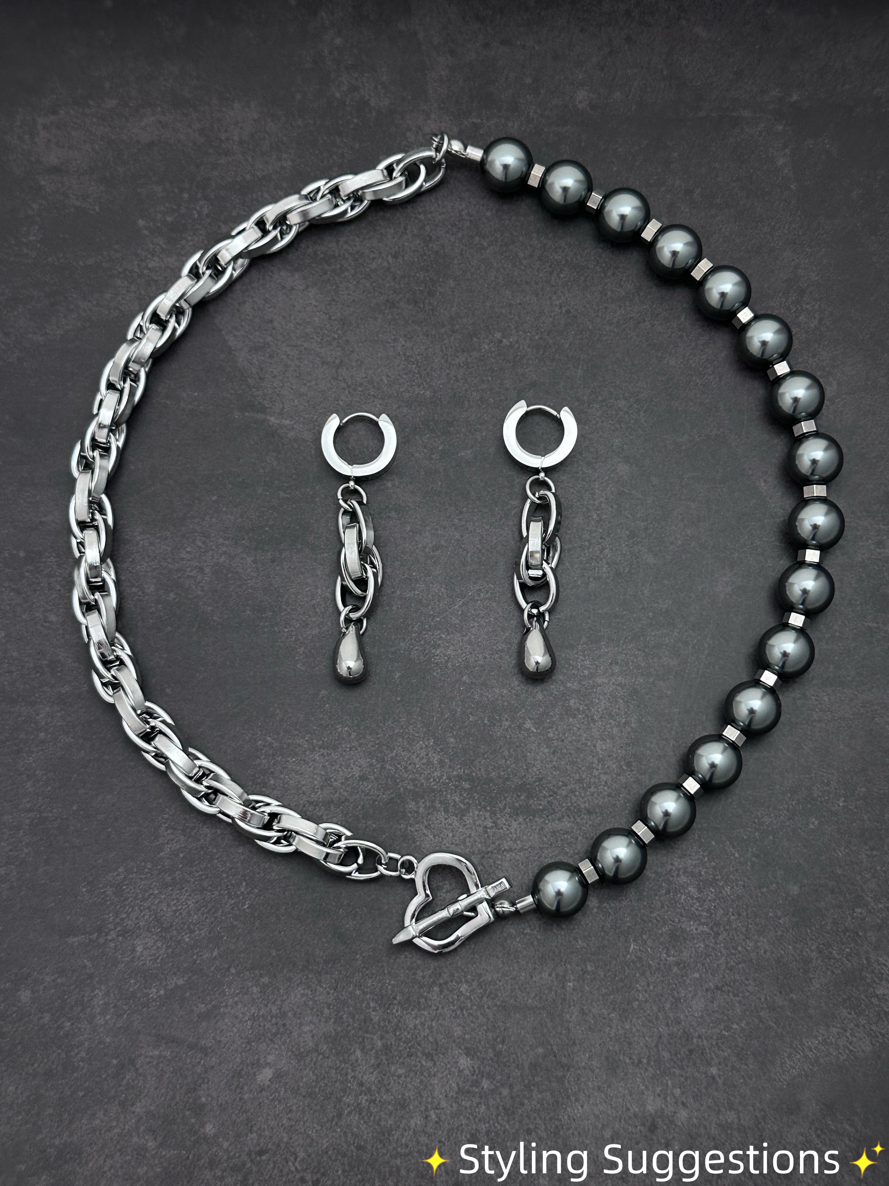 Heart Clasp | Dark Grey Pearl Elegant Statement Necklace