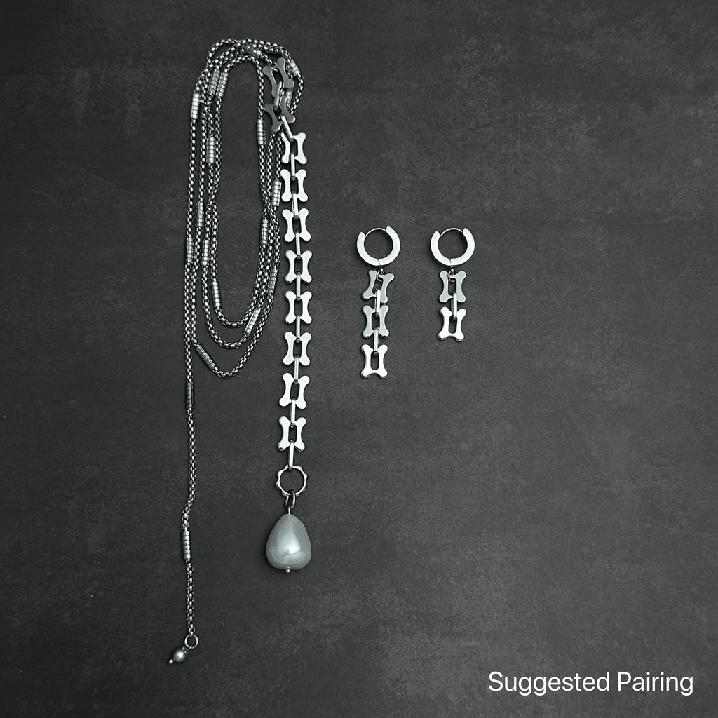 Silver-Tone Butterfly-Shaped Chain Necklace | Asymmetric Irregular Pearl Lariat Necklace