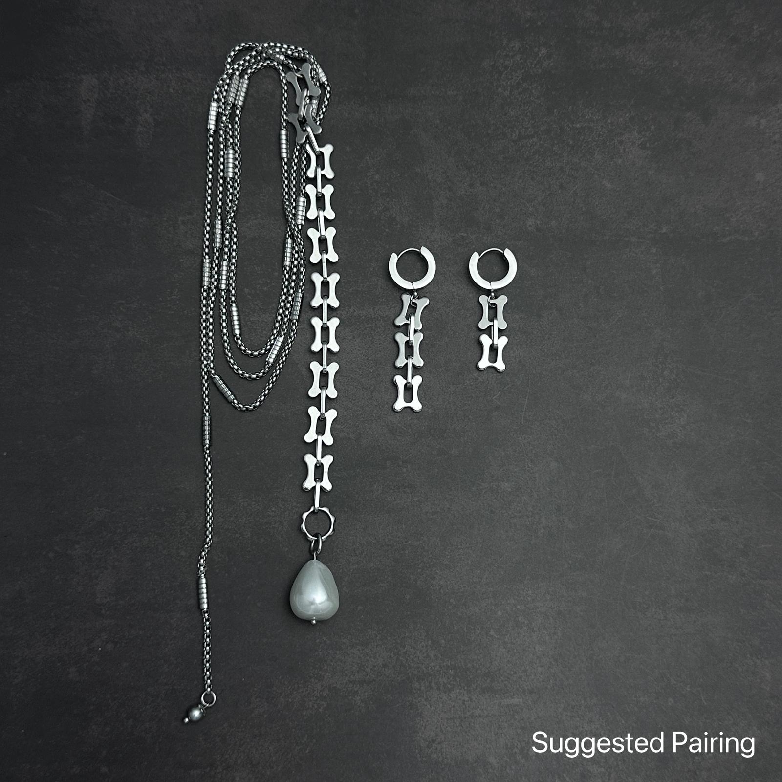 Silver-Tone Butterfly-Shaped Chain Necklace | Asymmetric Irregular Pearl Lariat Necklace