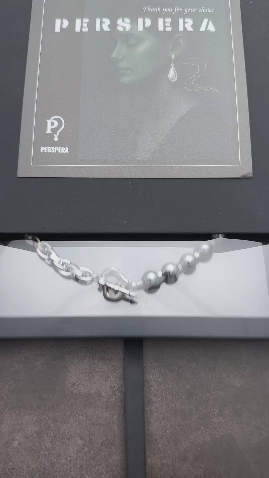 Heart Clasp | Dark Grey Pearl Elegant Statement Necklace